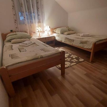 Apartment Slap Раковица Екстериор снимка