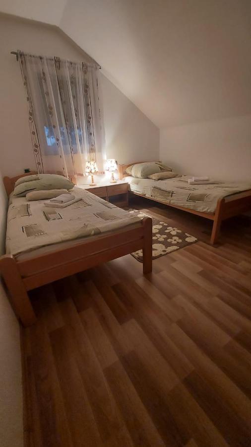 Apartment Slap Раковица Екстериор снимка