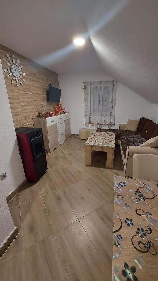 Apartment Slap Раковица Екстериор снимка